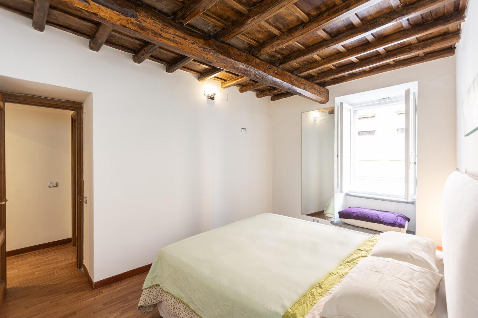 Palazzo De Mochis By In * Rom