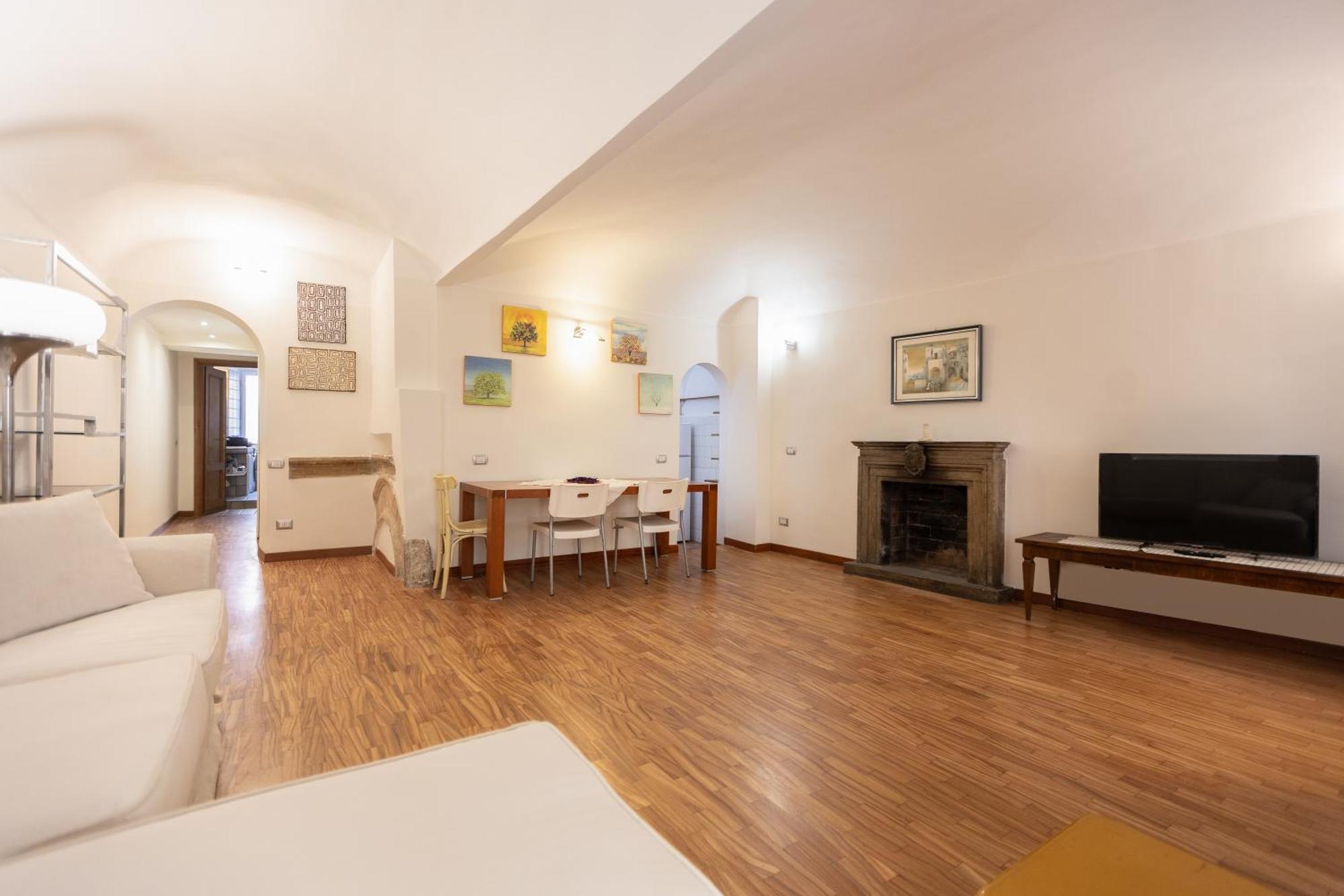 Apartment Palazzo De Mochis By In